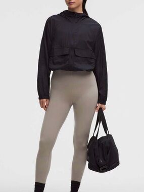 Lululemon Glow Up Super-High-Rise Tight
25" Size 6